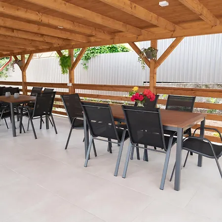 Oazis Tapolca Apartman Miszkolc Zewnętrze zdjęcie