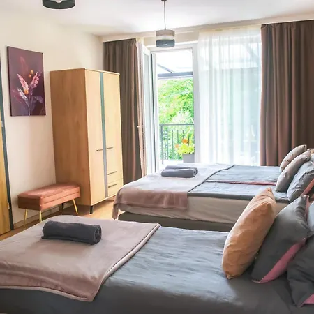 Oazis Tapolca Apartman Miskolc Exterior photo